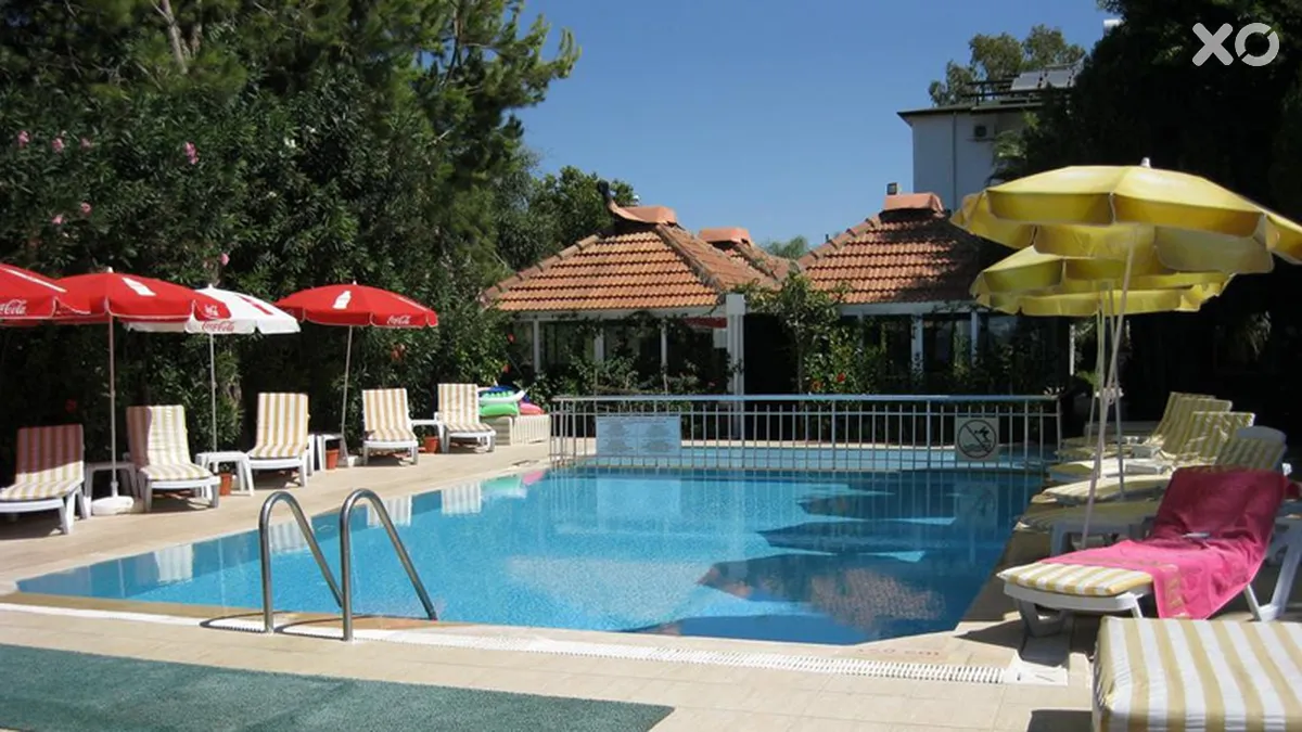 As Queen Beach Hotel