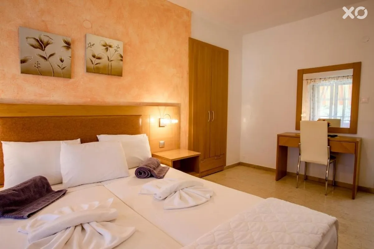Maik Apartments