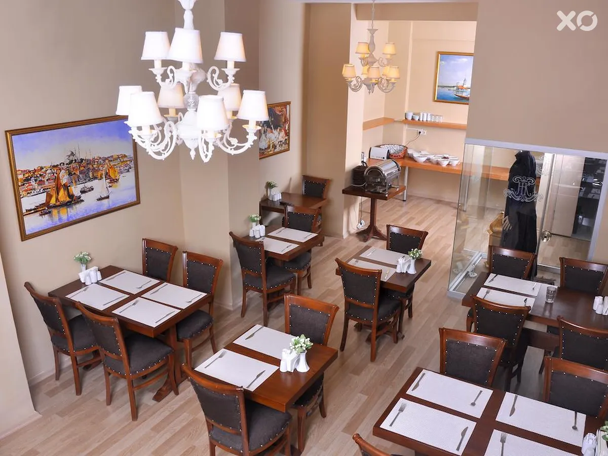 Divan-i Ali Hotel