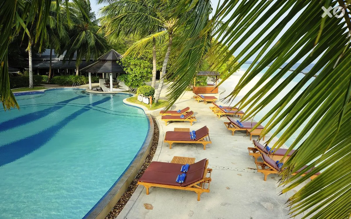 Royal Island Resort & Spa