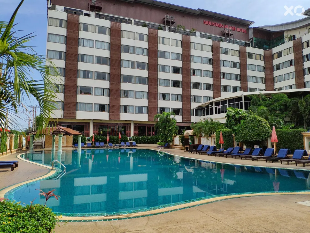 Mountain Beach Hotel