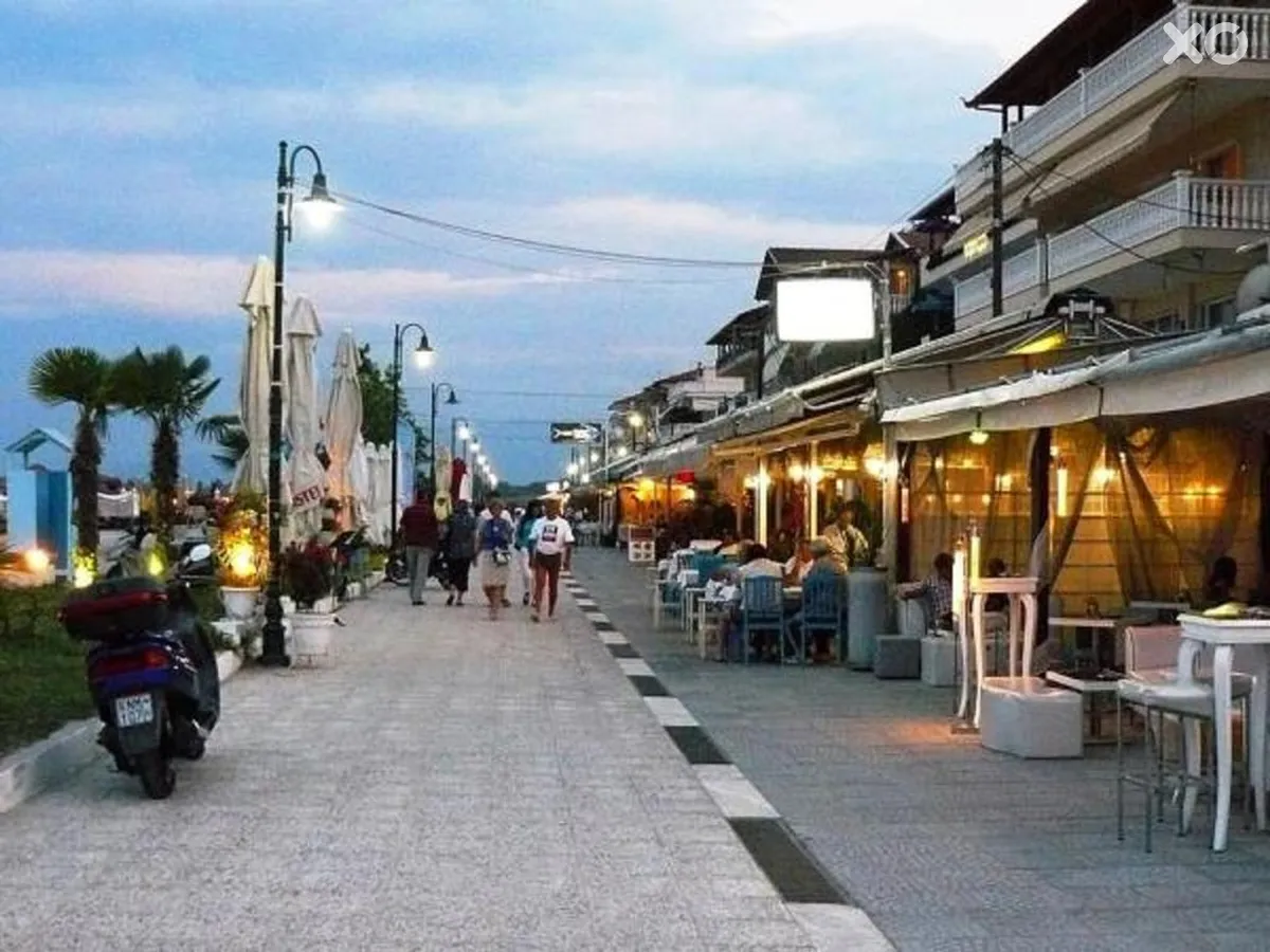 Ammos Beach Studios & Suites