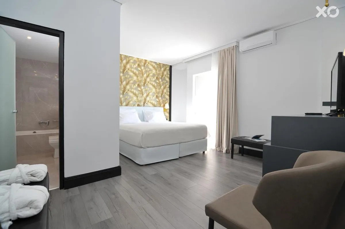 Athenian Riviera Hotel & Suites