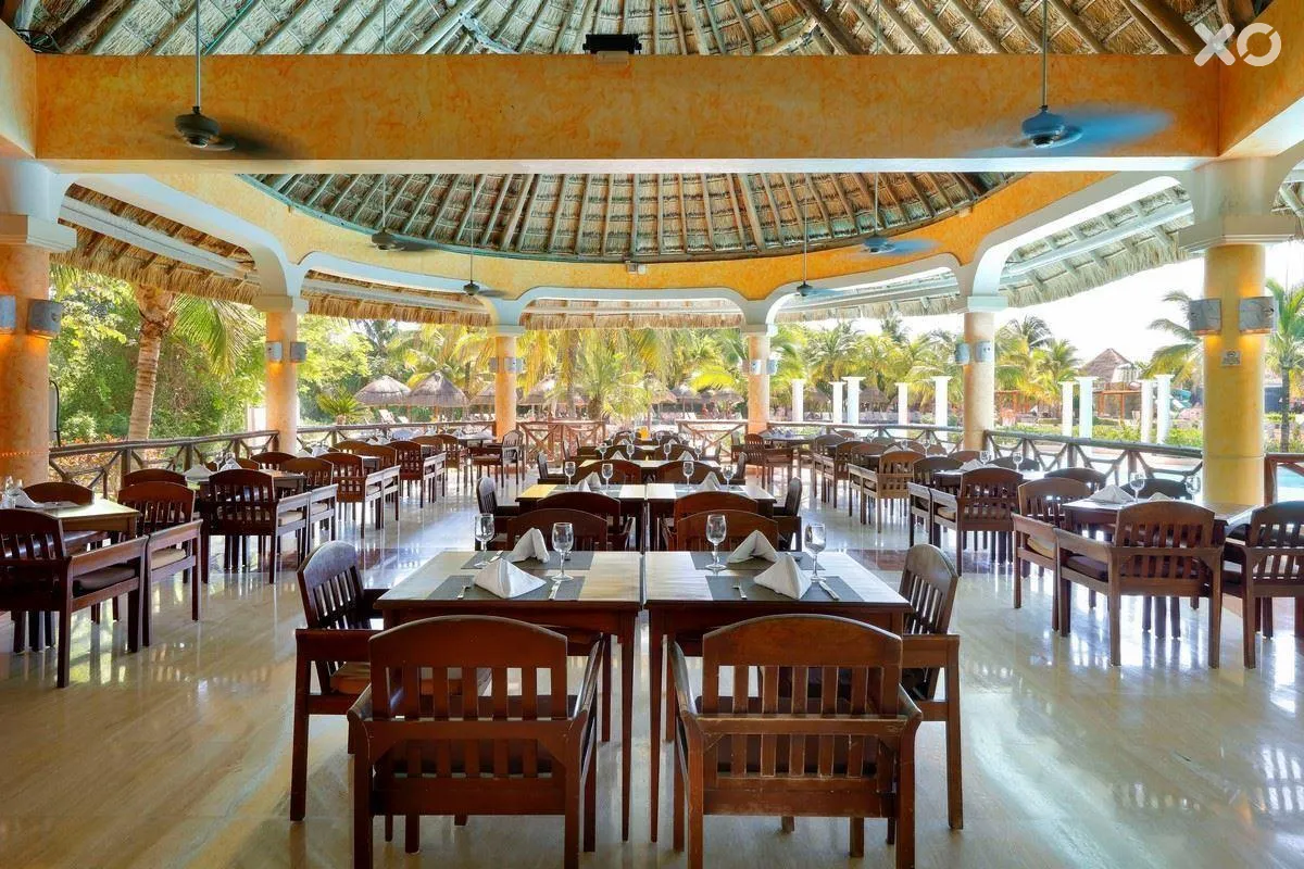 Grand Palladium Colonial Resort & Spa