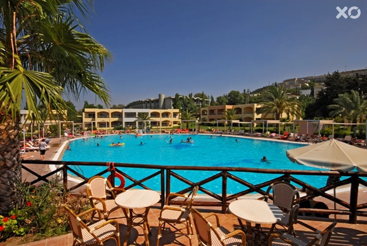 Kipriotis Maris Suites