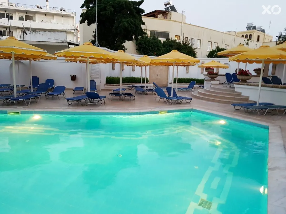 Mitsis Petit Palais Beach Hotel