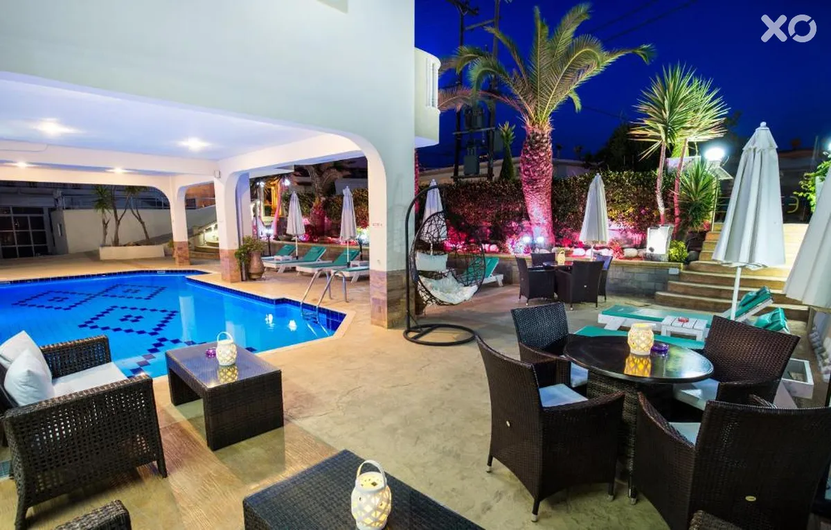 Garden Hotel