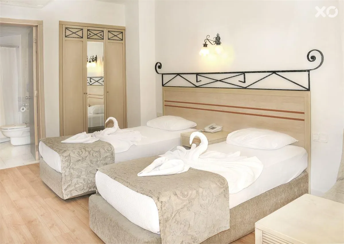 Golden Lotus Hotel