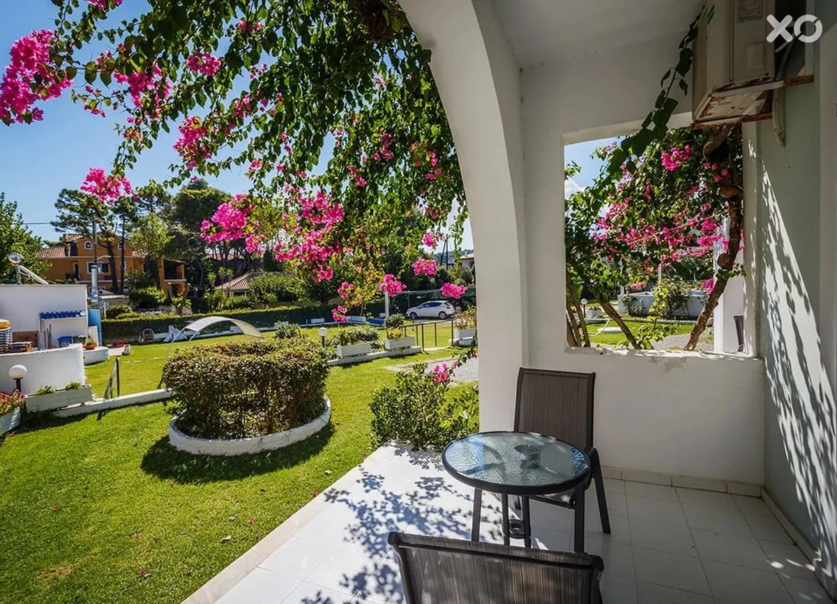 Paradise Hotel